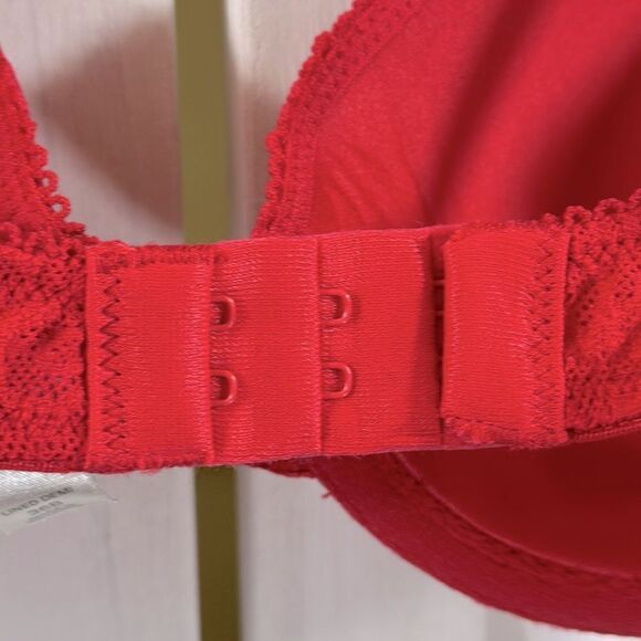 Victoria Secret Demi Bra 36B Underwire Lined Lace - Picture 11 of 14